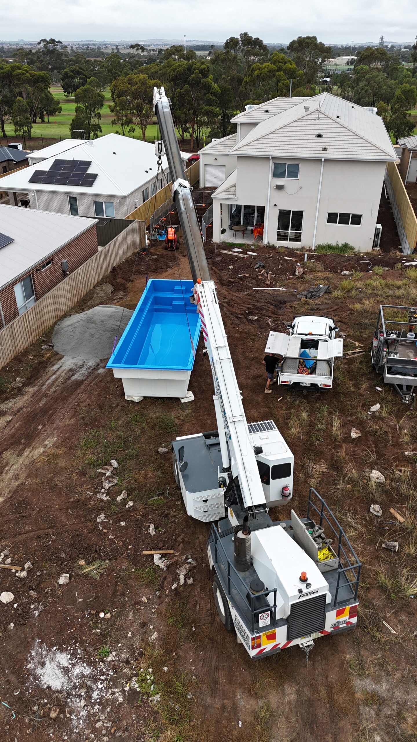 Dropping a New Pool into Bacchus Marsh: Why a Franna Makes It Look Easy